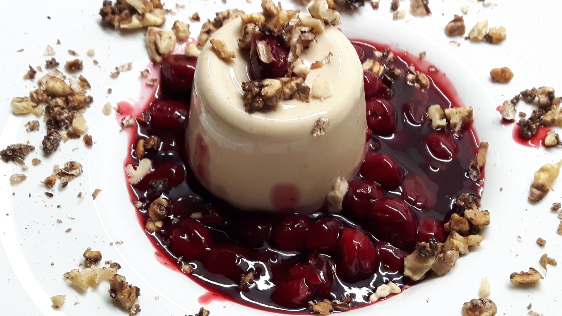 Panna Cotta Verbene auf Aprikose mit Zimthonigbrot